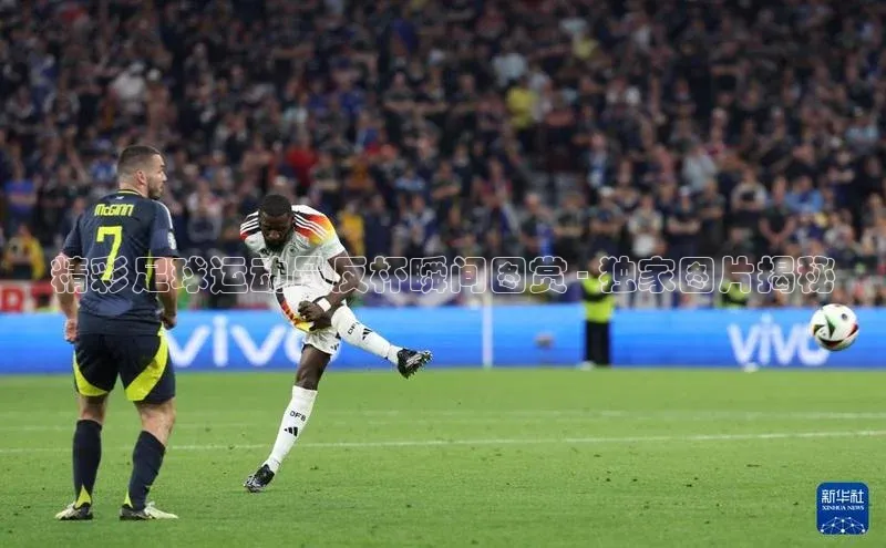 杏盛测速官网知乎精彩足球运动员反杯瞬间图赏 - 独家图片揭秘